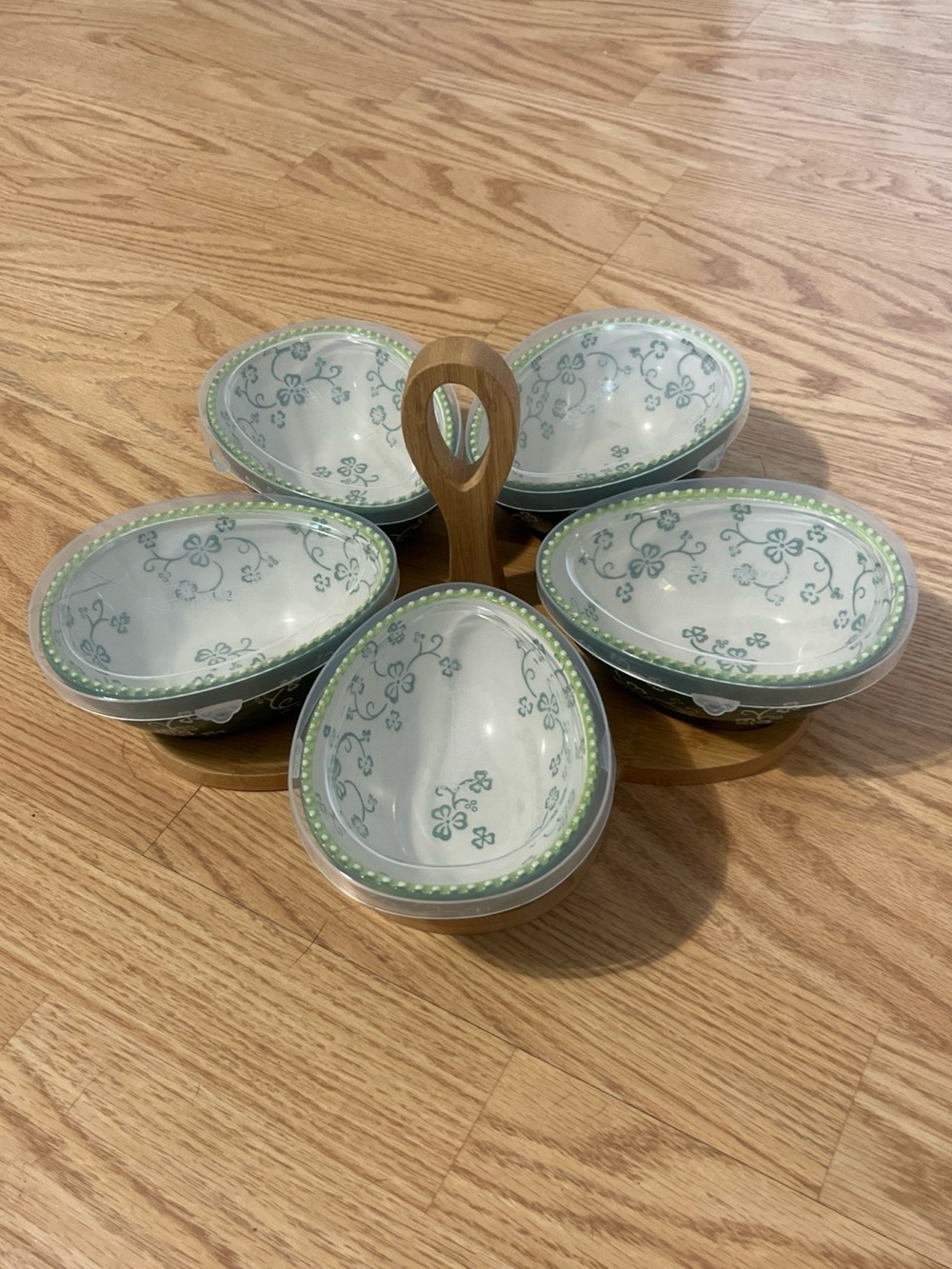 Temp-Tations Green Floral Ceramic Server Set with Wooden Carrier